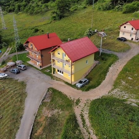 플루지네 Apartman Ognjenovic 아파트 외부 사진