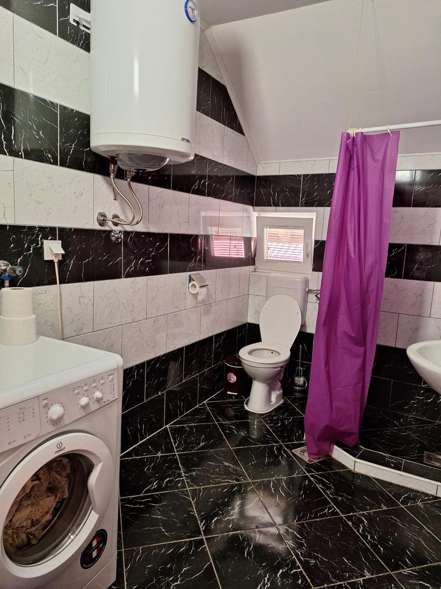 플루지네 Apartman Ognjenovic 아파트 외부 사진