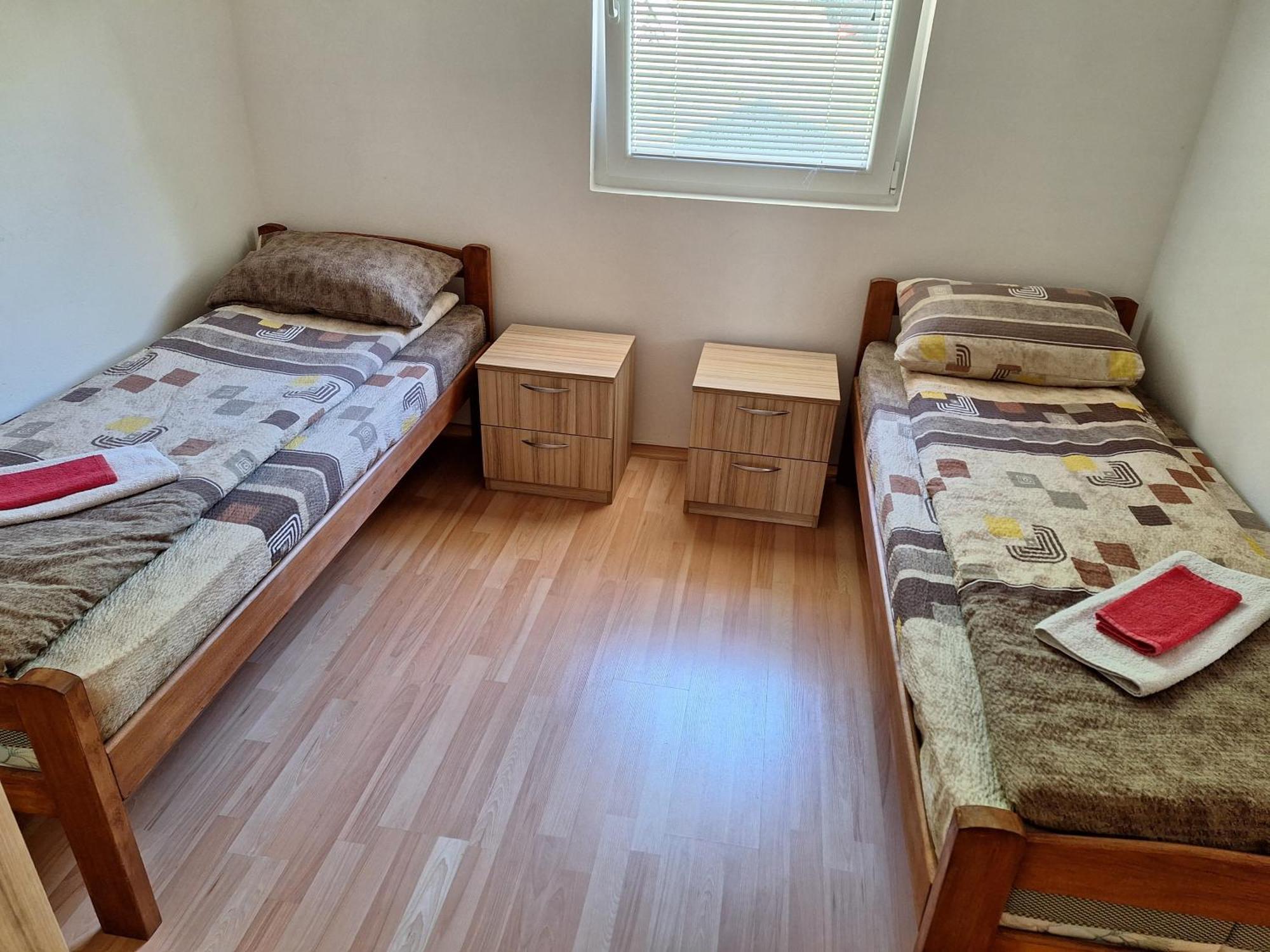 플루지네 Apartman Ognjenovic 아파트 외부 사진