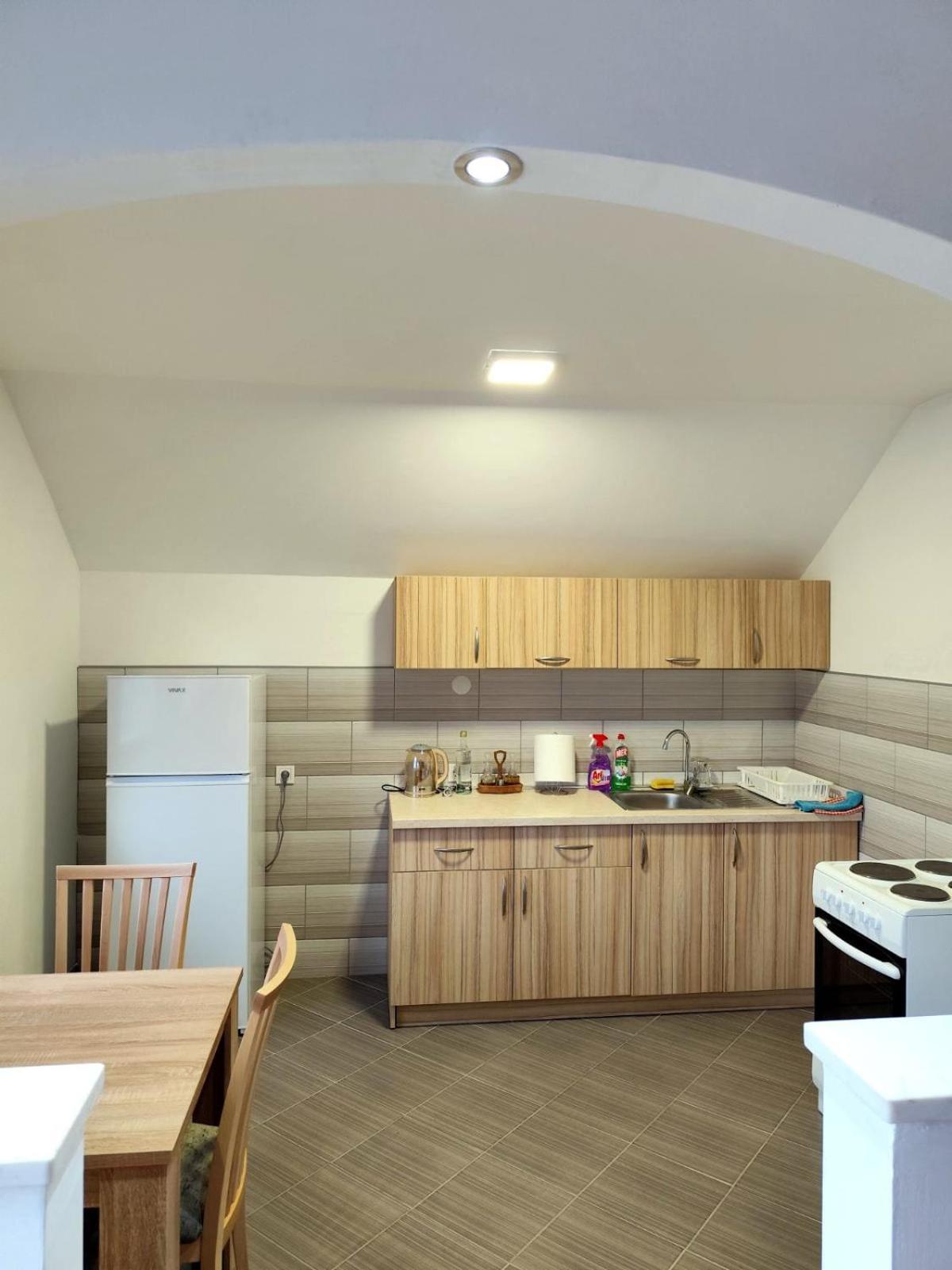 플루지네 Apartman Ognjenovic 아파트 외부 사진